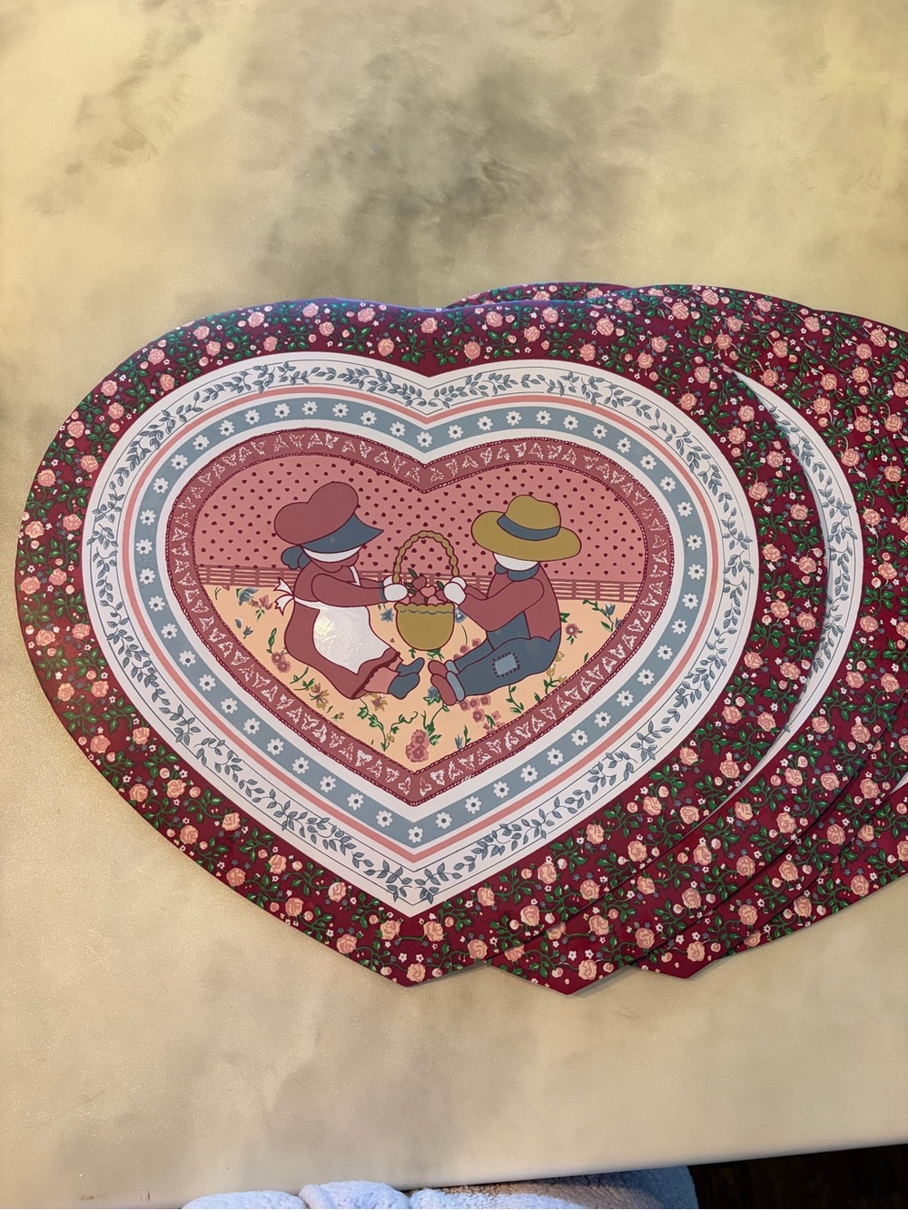 Town & Country Living Sweet Friends Heart Vinyl Placemats Set of 4 Wipe Clean